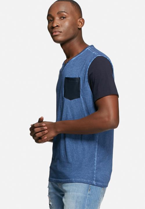 GUESS - Metallic crew tee