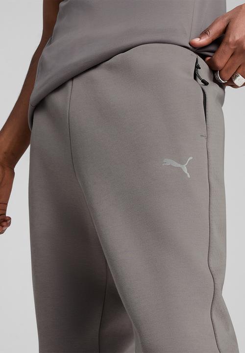 PUMA - EVOSTRIPE Pants DK OP - Cast Iron