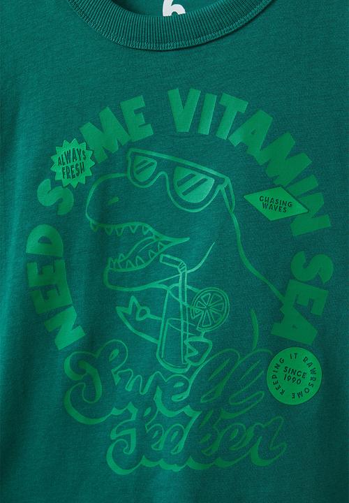 Cotton On - Jonny short sleeve graphic print tee - varsity green/swell seeker dino