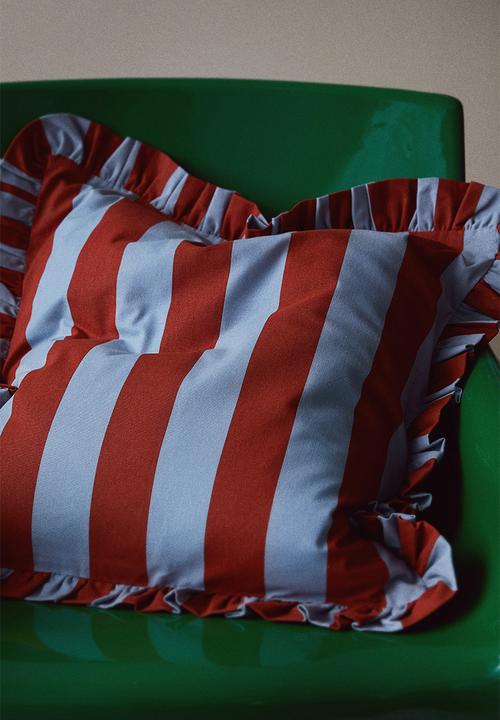 H&M - Frill-trimmed cushion cover - blue striped
