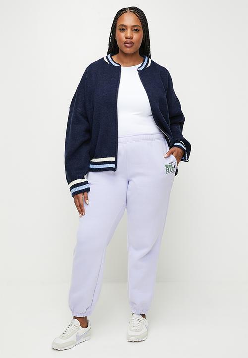 Cotton On - Plus Plush Essential Gym Sweatpant - Pastel Lilac/Outdoor Club