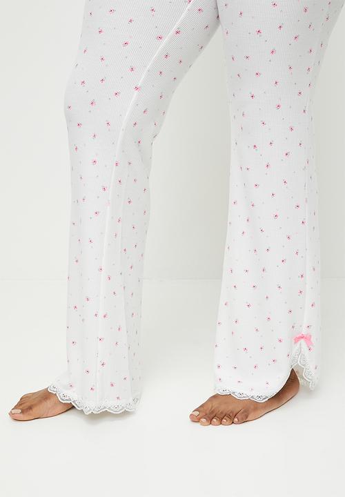 Cotton On - Plus Waffle Lace Flare - White Maise Daisy