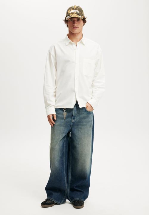Cotton On - Bedford Long Sleeve Shirt - White Emb