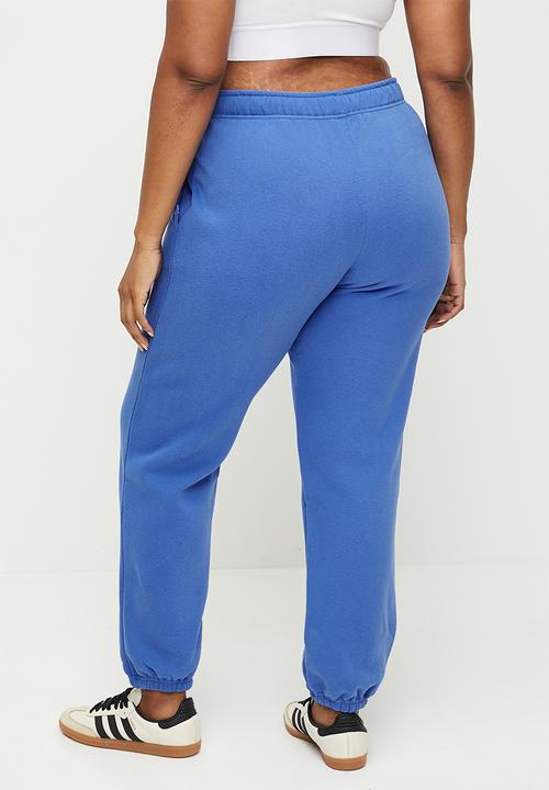 Cotton On - Plus Plush Essential Gym Sweatpant - Dazzling Blue
