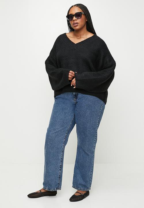 Cotton On - Plus  luxe v-neck pullover - black