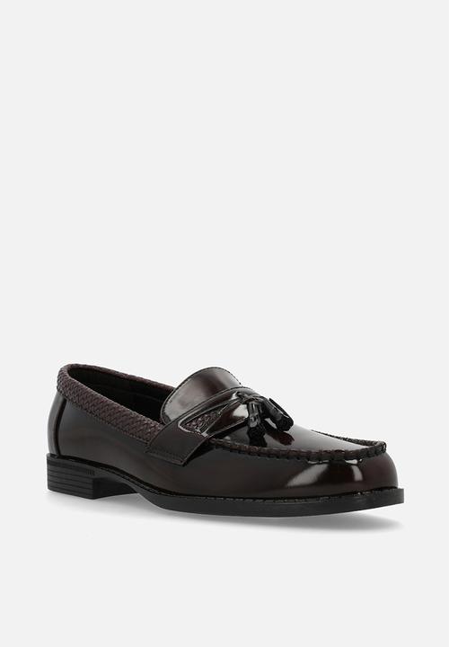 PC - Hi Shine Tassel Slip on - brown