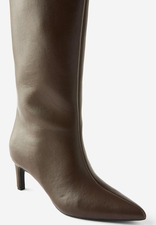 Cotton On - Sofia tall stiletto boot - choc smooth
