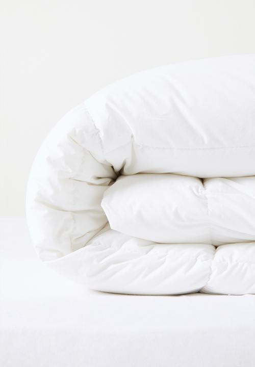 Sixth Floor - 8 Tog Microfibre Duvet Inner - white