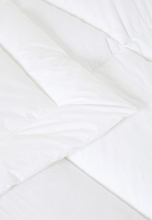 Sixth Floor - 8 Tog Microfibre Duvet Inner - white