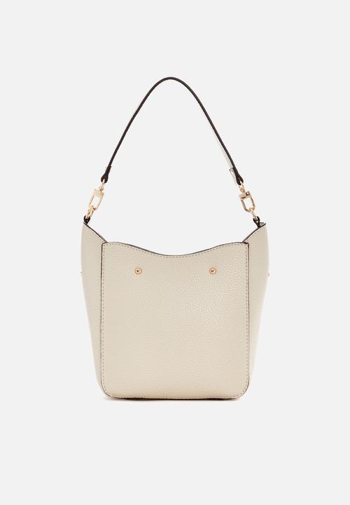 GUESS - Brenton girlfriend bucket - bone