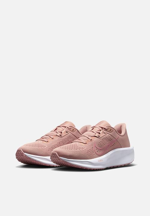 Nike - Nike Quest 6