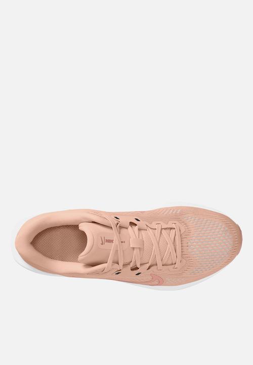 Nike - Nike Quest 6