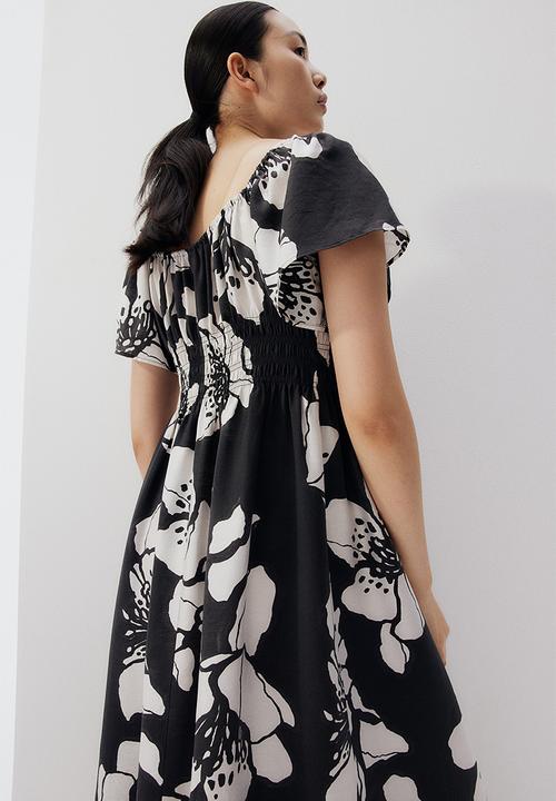 H&M - Butterfly-sleeved dress - dark grey floral 