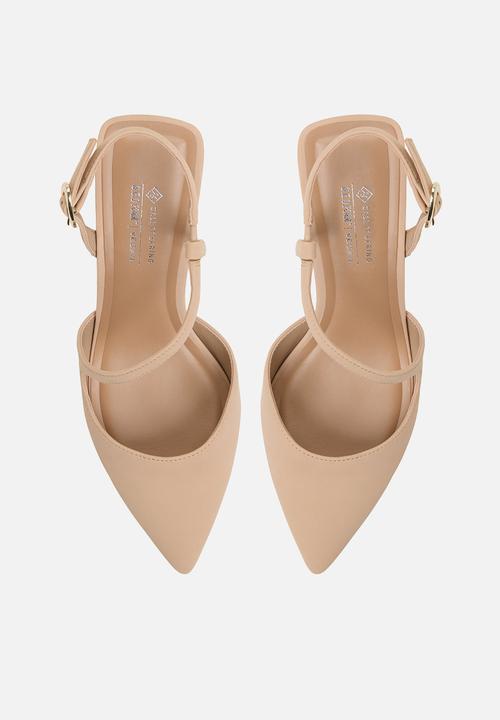 Call It Spring - Novaah closed toe slingback - beige