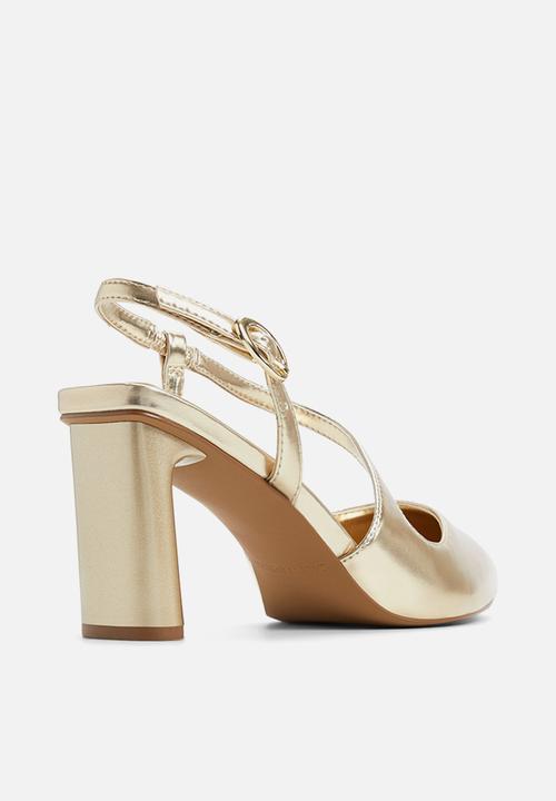 Call It Spring - Novaah closed toe slingback - gold