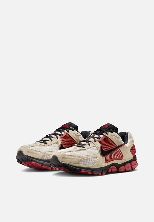 Nike - Nike Zoom Vomero 5