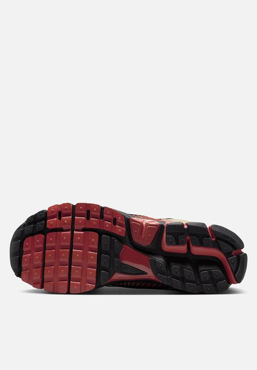 Nike - Nike Zoom Vomero 5