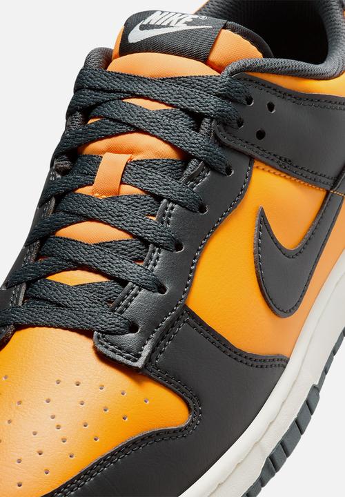 Nike - NIKE DUNK LOW RETRO