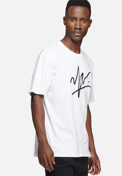 Young and Lazy - Signature logo tee