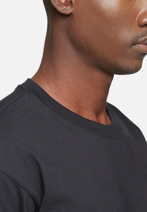 Young and Lazy - Graffiti logo tee