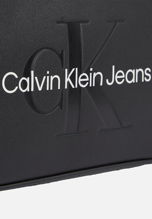 Calvin Klein - Sculpted shoulder pouch25 mono-black/neutral