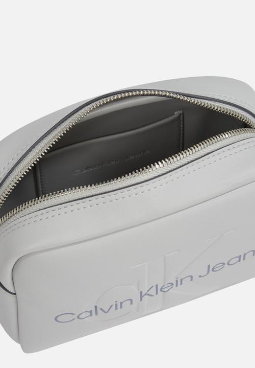 Calvin Klein - Sculpted camera bag18 mono-mirage gray