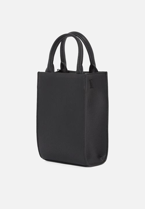 Calvin Klein - Minimal monogram tote18 - black