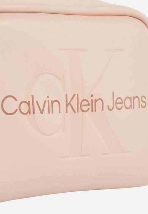 Calvin Klein - Sculpted camera bag18 mono - rose dust
