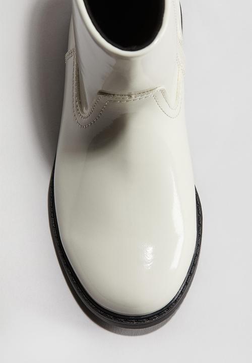 H&M - Patent boots - white