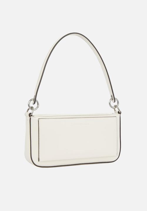 Calvin Klein - Sculpted shoulder pouch25 mono - tofu