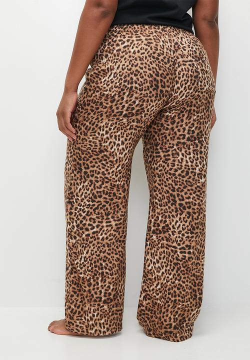 Cotton On - Plus Flannel Wide Leg Pant - Leopard Print