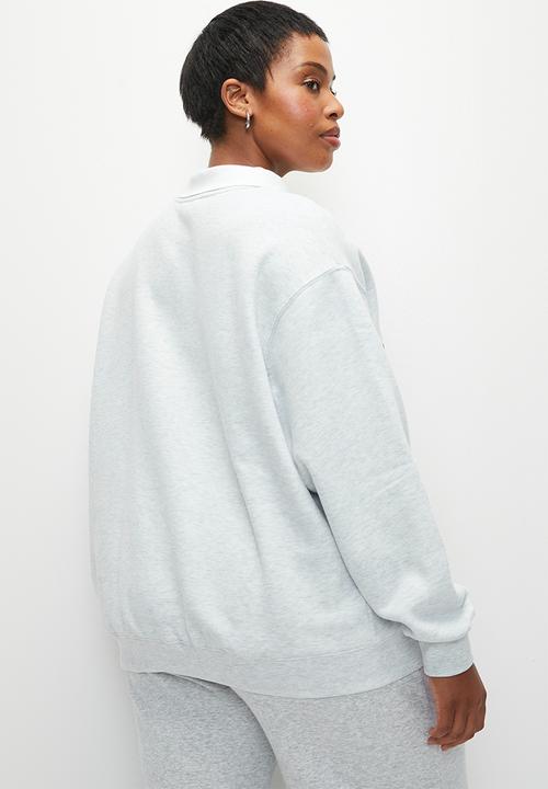 Cotton On - Plus Plush Collar Sweatshirt - Cloudy Grey Marle/Wellness Club