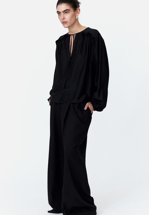 H&M - Frill-trimmed blouse - black