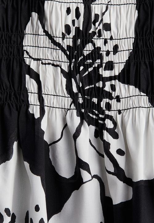 H&M - Smocked-top dress - black white floral 