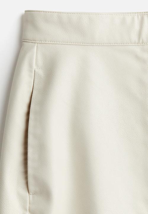 H&M - Coated pencil skirt - cream