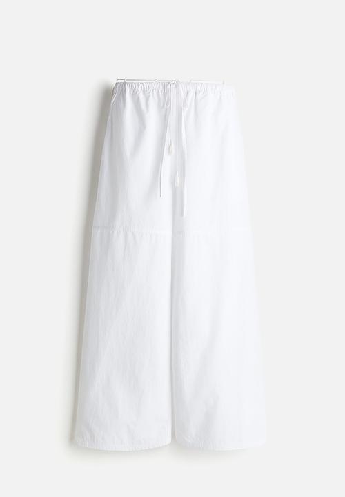H&M - H&M Studio: Baggy cotton trousers - white