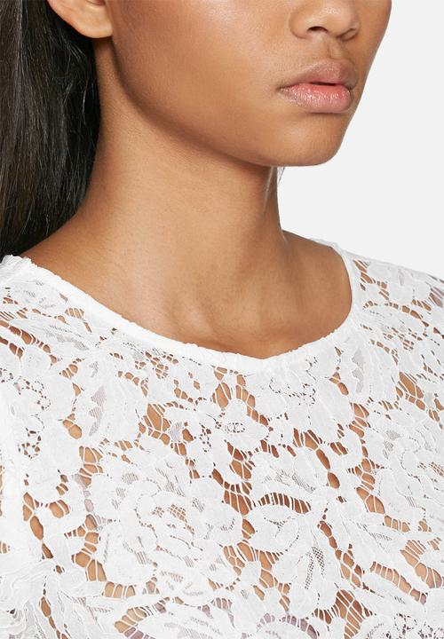 ONLY - Estee lace top