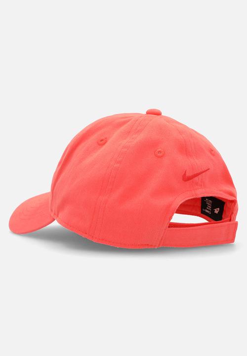 Nike - Nike caps - magic ember