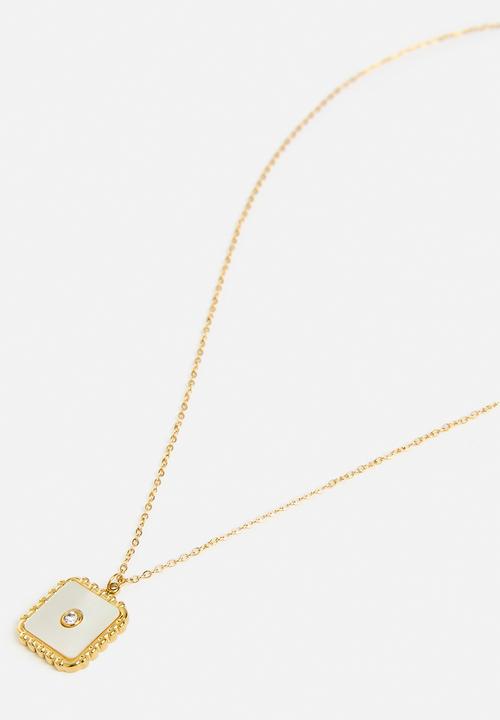 Zoe on Trend - Stylish mop pendant necklace-gold