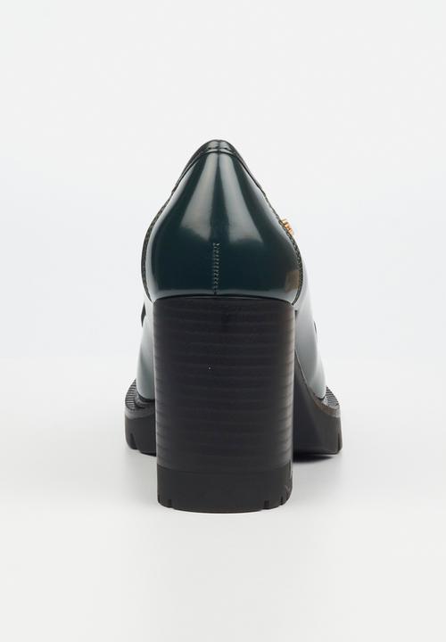 Miss Black - Leah 2 heel - green