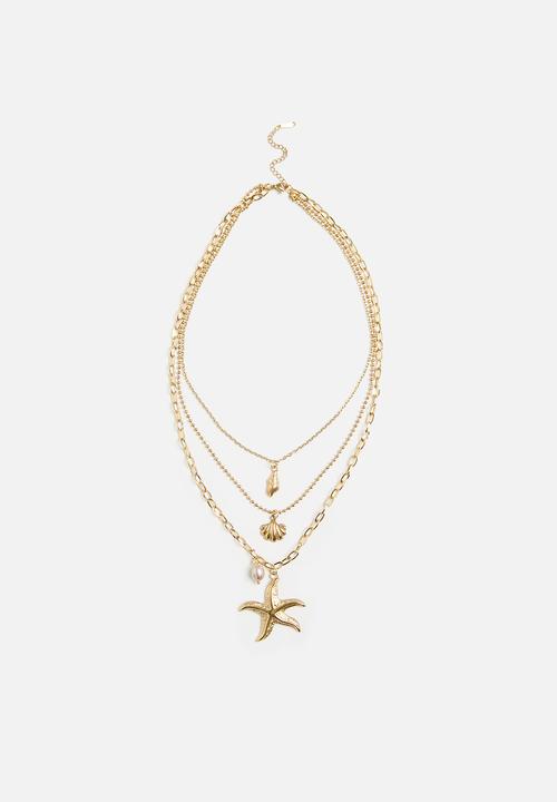 Zoe on Trend - Triple-strand seashell necklace-gold