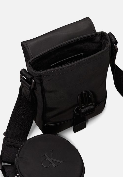 Calvin Klein - Speed Clip Ns Flap Phone Cb Ny - Black