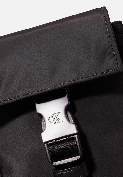 Calvin Klein - Speed Clip Ns Flap Phone Cb Ny - Black