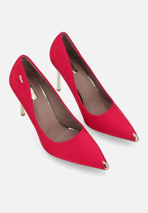 Plum - Liliana court - red