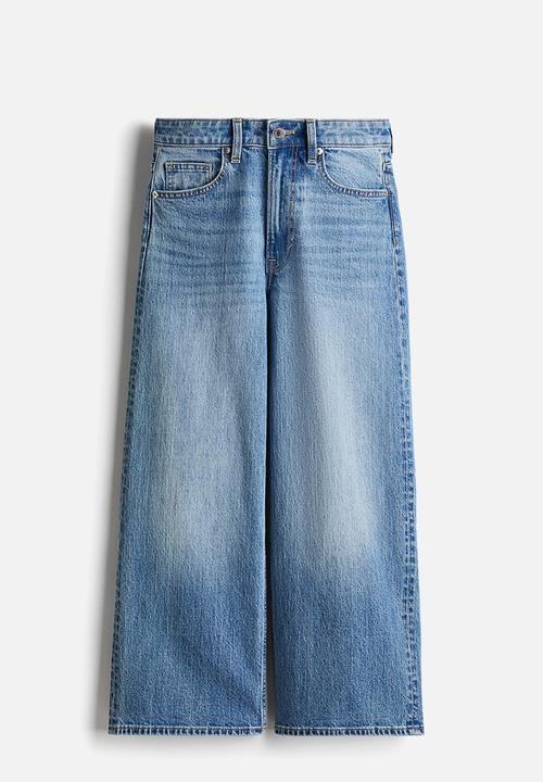 H&M - Wide high cropped jeans - light denim blue