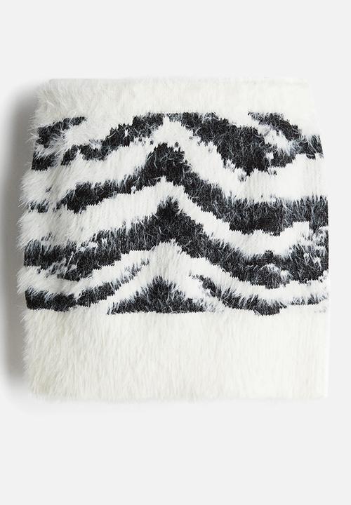H&M - Fluffy-knit mini skirt - cream zebra print 