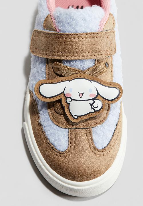 H&M - Fluffy trainers - beige cinnamoroll