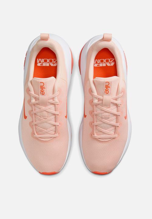 Nike - Nike Bella 7
