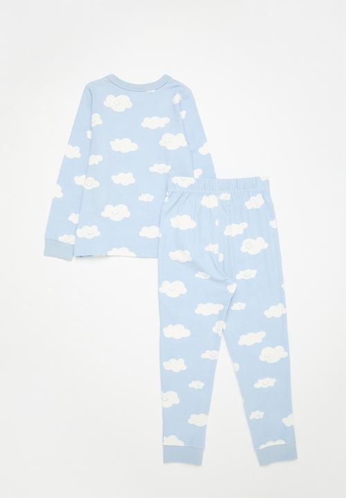 Cotton On - Ace long sleeve pyjama set - dawn blue/clouds