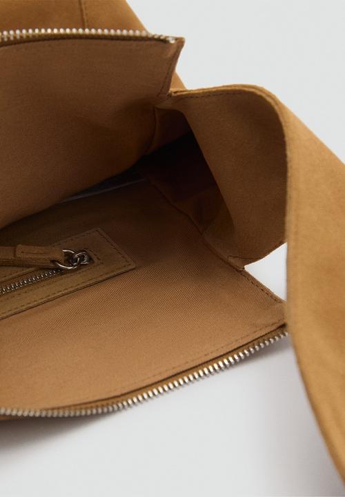 MANGO - Shoulder bag piramide - camel